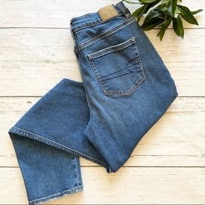 American Eagle Stretch Mom Jeans 5 Buttons 4 Long